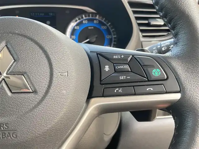 三菱 デリカミニ T プレミアム 長崎県 2024(令6)年 0.8万km オレンジⅡ 衝突被害軽減ブレーキ/マイパイロット/・レーダークルーズコントロール/・レーンキープアシスト/両側パワースライドドア/・左側ハンズフリーパワースライド/ディーラーOP/9インチメモリナビ【CN-SBDDJ0CJ】/・Bluetooth接続/・フルセグTV/・HDMI接続/ドライブレコーダー/ハーフレザーシート/シートヒーター/ステアリングヒーター/ステアリングスイッチ/パドルシフト/電子パーキング/オートホールド機能/ダウンヒルアシスト/アイドリングストップ/LEDオートヘッドライト/ビルトインETC/デジタルインナーミラー/後席サーキュレーター/ISOFIX/後席サンシェード/コーナーセンサー