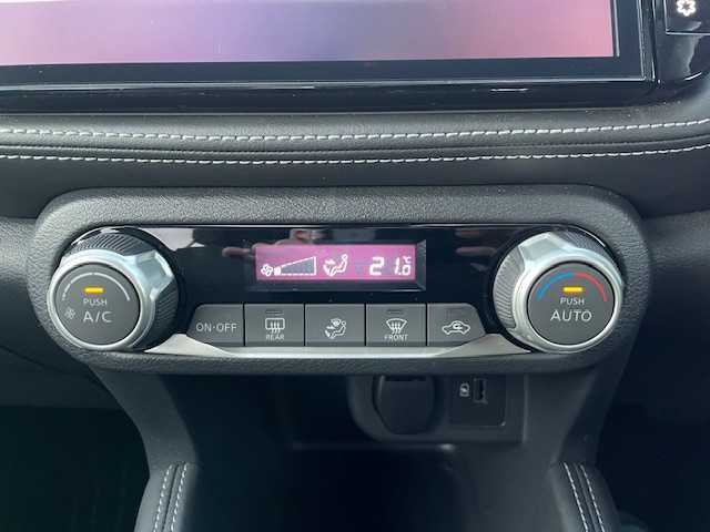 日産 キックス X 静岡県 2021(令3)年 0.5万km ダークブルー ●純正ナビ/(フルセグ/CD/DVD)/●ハーフレザーシート/●アラウンドビューモニター/●プロパイロット/●インテリジェントエマージェンシーブレーキ/●前後インテリジェントソナー/●電動パーキングブレーキ/●オートブレーキホールド/●LEDヘッドライト/●オートライト/●革巻きステアリング/●ステアリングスイッチ/●ETC/●前後ドライブレコーダー/●デジタルインナーミラー/●電動格納ウィンカーミラー/●レベライザー/●スマートキー/●プッシュスタート/●純正フロアマット/●純正17インチアルミホイール/●W＋サイドSRS＋ABS/●取扱説明書