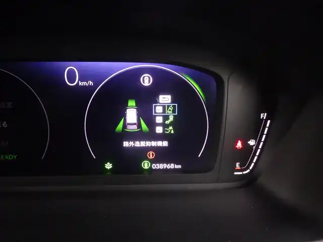 ホンダ ステップワゴン スパーダ eHEV 千葉県 2023(令5)年 3.9万km プラチナホワイトパール 205/60R16/ホンダセンシング/・衝突軽減ブレーキ（CMBS）/・車線維持支援システム（LKAS）/・アダプティブクルーズコントロール（ACC）/・後方誤発進抑制機能/・誤発進抑制機能/パワーバックドア/両側パワースライドドア/純正ナビ/地デジTV/【DVD/CD再生機能　Bluetooth接続】/バックカメラ/ハーフレザーシート/前席シートヒーター/革巻きステアリング/ステアリングスイッチ/パドルシフト/ETC/LEDヘッドライト/フォグライト/ウインカーミラー/コーナーセンサー/純正16インチアルミホイル/サイド/カーテンエアバッグ/Honda スマートキー