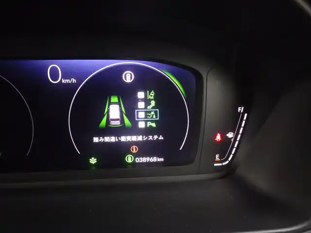 ホンダ ステップワゴン スパーダ eHEV 千葉県 2023(令5)年 3.9万km プラチナホワイトパール 205/60R16/ホンダセンシング/・衝突軽減ブレーキ（CMBS）/・車線維持支援システム（LKAS）/・アダプティブクルーズコントロール（ACC）/・後方誤発進抑制機能/・誤発進抑制機能/パワーバックドア/両側パワースライドドア/純正ナビ/地デジTV/【DVD/CD再生機能　Bluetooth接続】/バックカメラ/ハーフレザーシート/前席シートヒーター/革巻きステアリング/ステアリングスイッチ/パドルシフト/ETC/LEDヘッドライト/フォグライト/ウインカーミラー/コーナーセンサー/純正16インチアルミホイル/サイド/カーテンエアバッグ/Honda スマートキー