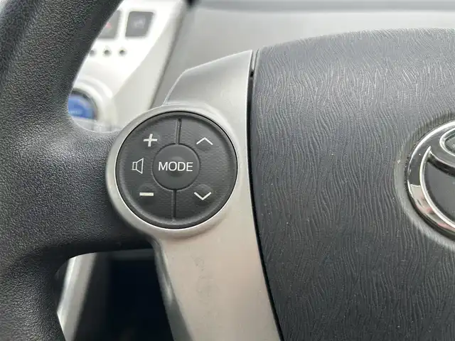 トヨタ プリウス α S 岡山県 2012(平24)年 10.8万km シルバーM 純正メモリナビ　NSZT-W62G/フルセグTV、CD、DVD、Bluetooth、AM、FM/バックカメラ/ETC/オートライト/プッシュスタート/スマートキー