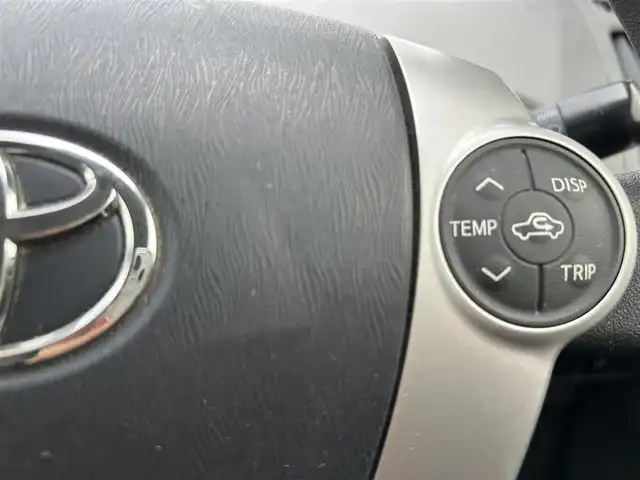 トヨタ プリウス α S 岡山県 2012(平24)年 10.8万km シルバーM 純正メモリナビ　NSZT-W62G/フルセグTV、CD、DVD、Bluetooth、AM、FM/バックカメラ/ETC/オートライト/プッシュスタート/スマートキー