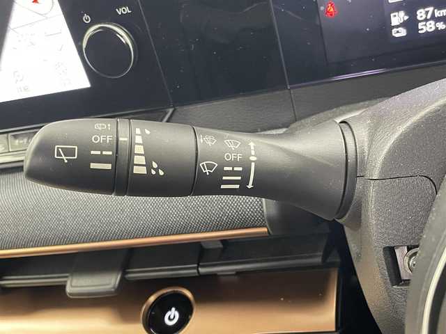 日産 サクラ G 埼玉県 2023(令5)年 1.2万km スパークリングレッド/ブラック プロパイロット 純正9インチナビ アラウンドビューモニター シートヒーター ステアリングヒーター ETC2.0 LEDヘッドライト エマージェンシーブレーキ プッシュスタート スマートキー