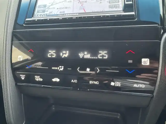 ホンダ シャトル ハイブリッド Z ホンダセンシング 千葉県 2019(令1)年 2.4万km プレミアムクリスタルレッドM ワンオーナー/ホンダセンシング/衝突被害軽減ブレーキ/車線維持支援システム/アダプティブクルーズコントロール/純正メモリーナビ/フルセグTV/Bluetooth/バックカメラ/CD・DVD再生機能/ビルトインETC/ドライブレコーダー/ハーフレザーシート/D+N席シートヒーター/LEDライト/ETC/カーテンエアバッグ/パドルシフト/純正フロアマット/純正16インチアルミホイール/純正ドアバイザー/プッシュスタート/スマートキー/取扱説明書＆保証書
