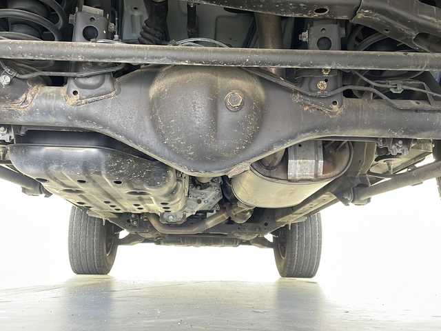 トヨタ ＦＪクルーザー 栃木県 2014(平26)年 6.3万km ホワイト パートタイム4WD/フロア5AT/純正 7インチナビ /（FM/AM/CD/TV/SD/Bluetooth）/バックカメラ/ETC/バックソナー/純正スチールホイール/マニュアルエアコン/ステアリングスイッチ/フォグランプ/リモコンキーx1/保証書・取扱説明書