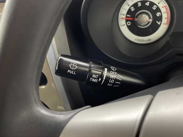 トヨタ ＦＪクルーザー 栃木県 2014(平26)年 6.3万km ホワイト パートタイム4WD/フロア5AT/純正 7インチナビ /（FM/AM/CD/TV/SD/Bluetooth）/バックカメラ/ETC/バックソナー/純正スチールホイール/マニュアルエアコン/ステアリングスイッチ/フォグランプ/リモコンキーx1/保証書・取扱説明書