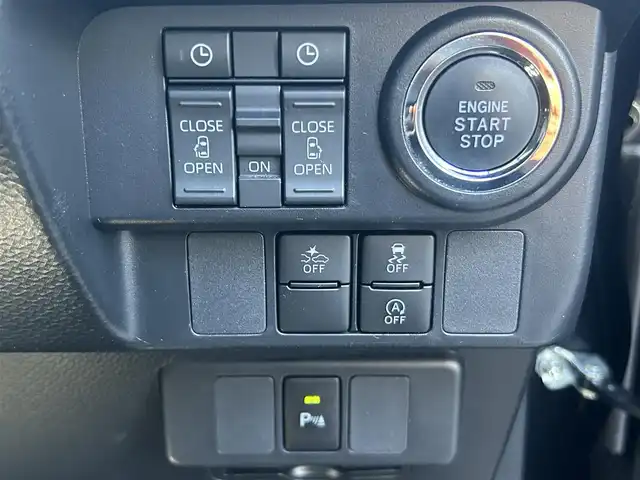 トヨタ ルーミー カスタムG－T 大阪府 2022(令4)年 0.9万km ブラックマイカメタリック 9インチナビ（フルセグ/Bluetooth/USB/DVD/CD)/バックカメラ/両側パワースライドドア/衝突被害軽減システム/レーンキープアシスト/横滑り防止/コーナーセンサー/アイドリングストップ/ドライブレコーダー/ビルトインETC2.0/革巻きステアリング/ステアリングスイッチ/純正AW/純正LEDライト/スペアキー1本