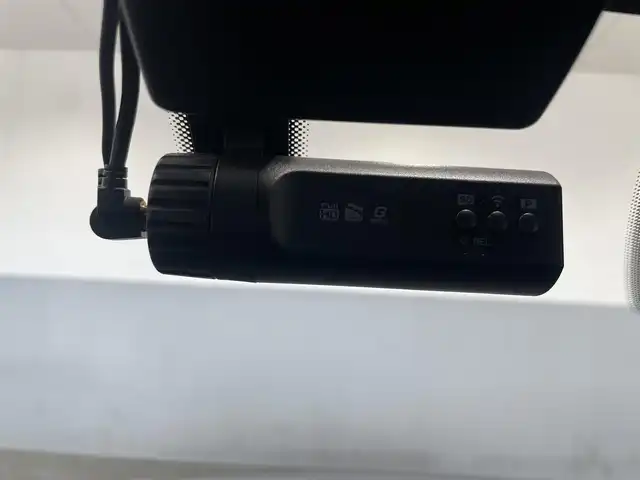 フォルクスワーゲン ゴルフ ＧＴＩ TCR 静岡県 2019(令1)年 3.9万km グレーⅡ 限定600台/カラーコードJ2A１（ピュアグレー＆ブラックルーフ）ＴＣＲ限定色/純正ディスカバープロナビゲーション/アダプティブクルーズコントロール/レーンキープアシスト/渋滞時追従支援システム/フロントアシスト/ブラインドスポット/リアトラフィックアラート/LEDヘッドライト（オートハイコントロール機能付き）/オートホールド/GTi専用ファブリックシート/バックモニター/パークディスタンスコントロール/フルセグTV/前後ドライブレコーダー