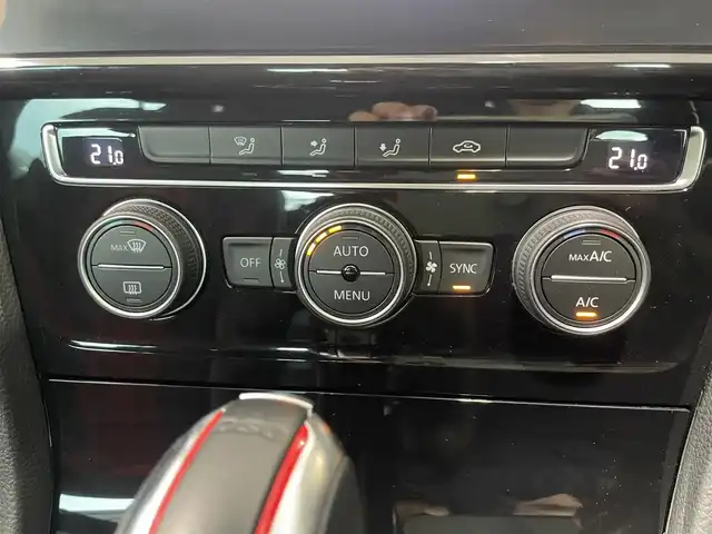 フォルクスワーゲン ゴルフ ＧＴＩ TCR 静岡県 2019(令1)年 3.9万km グレーⅡ 限定600台/カラーコードJ2A１（ピュアグレー＆ブラックルーフ）ＴＣＲ限定色/純正ディスカバープロナビゲーション/アダプティブクルーズコントロール/レーンキープアシスト/渋滞時追従支援システム/フロントアシスト/ブラインドスポット/リアトラフィックアラート/LEDヘッドライト（オートハイコントロール機能付き）/オートホールド/GTi専用ファブリックシート/バックモニター/パークディスタンスコントロール/フルセグTV/前後ドライブレコーダー
