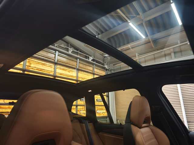 ＢＭＷ Ｘ３ M40d 群馬県 2022(令4)年 4.6万km カーボンブラックM ファストトラックＰＫＧ/セレクトＰＫＧ/ヴァーネスカレザーシート/ＯＰ２１インチＡＷ/パノラマサンルーフ/ステアリングヒーター/純正ＨＤＤナビ/全方位カメラ/フルセグＴＶ/全席シートヒーター