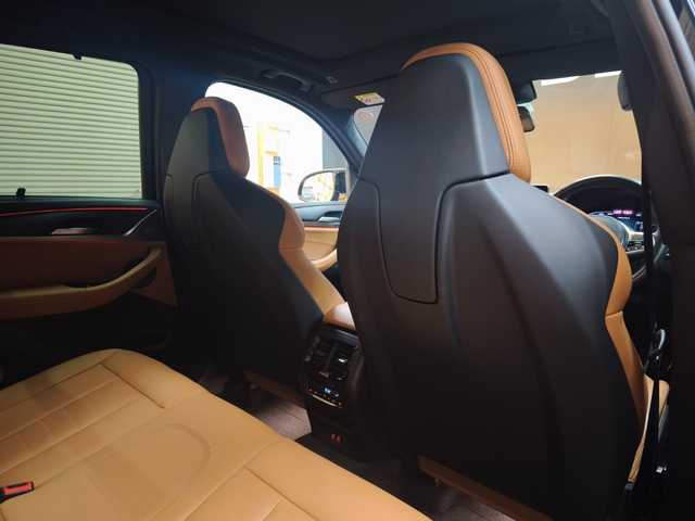 ＢＭＷ Ｘ３ M40d 群馬県 2022(令4)年 4.6万km カーボンブラックM ファストトラックＰＫＧ/セレクトＰＫＧ/ヴァーネスカレザーシート/ＯＰ２１インチＡＷ/パノラマサンルーフ/ステアリングヒーター/純正ＨＤＤナビ/全方位カメラ/フルセグＴＶ/全席シートヒーター