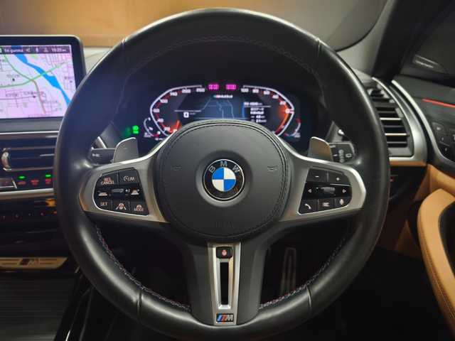 ＢＭＷ Ｘ３ M40d 群馬県 2022(令4)年 4.6万km カーボンブラックM ファストトラックＰＫＧ/セレクトＰＫＧ/ヴァーネスカレザーシート/ＯＰ２１インチＡＷ/パノラマサンルーフ/ステアリングヒーター/純正ＨＤＤナビ/全方位カメラ/フルセグＴＶ/全席シートヒーター