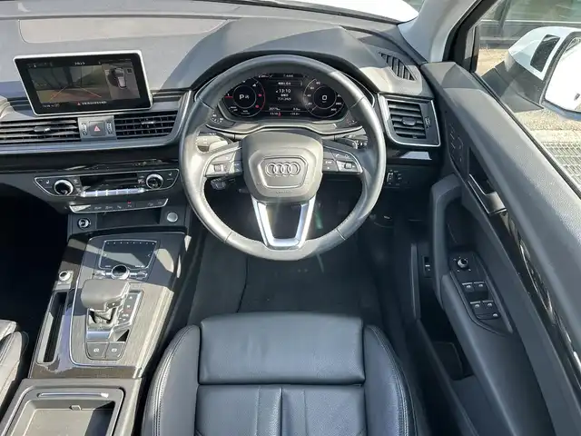 アウディ Ｑ５ 40TDIクワトロスポーツエアサ 石川県 2019(令1)年 2.1万km 白 4WD/純正ナビ/　Bluetooth・AM/FM・CD・DVD・USB・AUX/フルセグTV/ETC2.0/前後ドライブレコーダー/アダプティブクルーズコントロール/バーチャルコックピット/パワーバックドア/ルーフレール/シートヒーター（D+N席）/パワーシート（D+N席）/シートメモリー/アンチロック・ブレーキ・システム/横滑り防止装置/前後コーナーセンサー/レーンキープアシスト/盗難防止装置/ダウンヒルアシストコントロール/純正アルミホイール/スマートキー