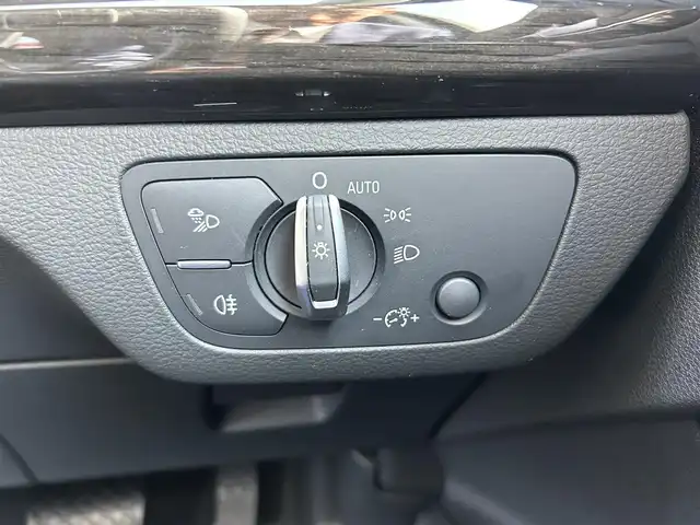 アウディ Ｑ５ 40TDIクワトロスポーツエアサ 石川県 2019(令1)年 2.1万km 白 4WD/純正ナビ/　Bluetooth・AM/FM・CD・DVD・USB・AUX/フルセグTV/ETC2.0/前後ドライブレコーダー/アダプティブクルーズコントロール/バーチャルコックピット/パワーバックドア/ルーフレール/シートヒーター（D+N席）/パワーシート（D+N席）/シートメモリー/アンチロック・ブレーキ・システム/横滑り防止装置/前後コーナーセンサー/レーンキープアシスト/盗難防止装置/ダウンヒルアシストコントロール/純正アルミホイール/スマートキー