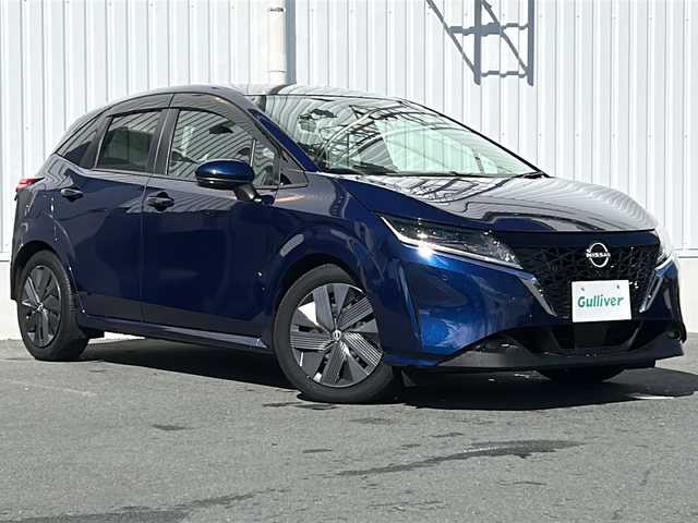 日産 ノート X 三重県 2021(令3)年 3万km オーロラフレアブルーパール 純正9型ナビ /全周囲カメラ /純正デジタルインナーミラー /ワイヤレス充電器 /BSM /ビルトインETC2.0 /AppleCarPlay/AndroidAuto/プロパイロット /前後コーナーセンサー /スペアキー / 前方ドライブレコーダー/レーダークルーズコントロール /レーンキープアシスト/衝突軽減ブレーキ/ステアリングスイッチ/電子パーキング/LEDヘッドライト/オートハイビーム/オートライト/電動格納ミラー/禁煙車/取扱説明書/保証書