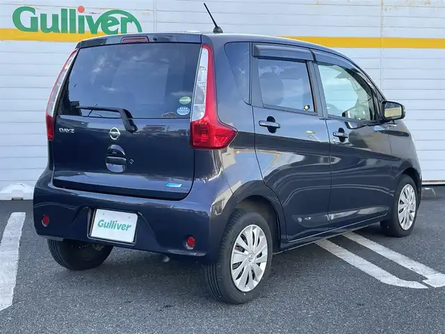 日産 デイズ X Vセレ +SeftyⅡ 埼玉県 2015(平27)年 3.8万km プレミアムパープルP ・純正ディーラーナビ/・バックカメラ（ルームミラー表示/・アラウンドビューモニター（ルーミラー表示）/・衝突軽減ブレーキ/・純正フロアマット/・取説/・保証書