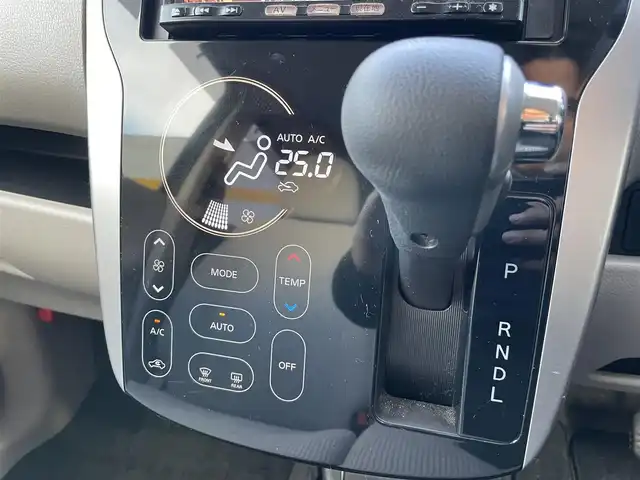 日産 デイズ X Vセレ +SeftyⅡ 埼玉県 2015(平27)年 3.8万km プレミアムパープルP ・純正ディーラーナビ/・バックカメラ（ルームミラー表示/・アラウンドビューモニター（ルーミラー表示）/・衝突軽減ブレーキ/・純正フロアマット/・取説/・保証書