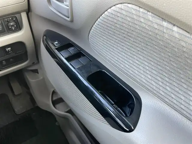 日産 デイズ X Vセレ +SeftyⅡ 埼玉県 2015(平27)年 3.8万km プレミアムパープルP ・純正ディーラーナビ/・バックカメラ（ルームミラー表示/・アラウンドビューモニター（ルーミラー表示）/・衝突軽減ブレーキ/・純正フロアマット/・取説/・保証書