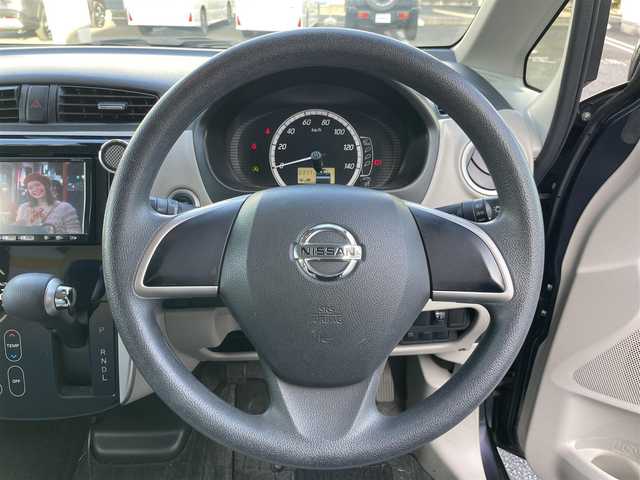 日産 デイズ X Vセレ +SeftyⅡ 埼玉県 2015(平27)年 3.8万km プレミアムパープルP ・純正ディーラーナビ/・バックカメラ（ルームミラー表示）/・アラウンドビューモニター（ルーミラー表示）/・衝突軽減ブレーキ/・純正フロアマット/・取説/・保証書