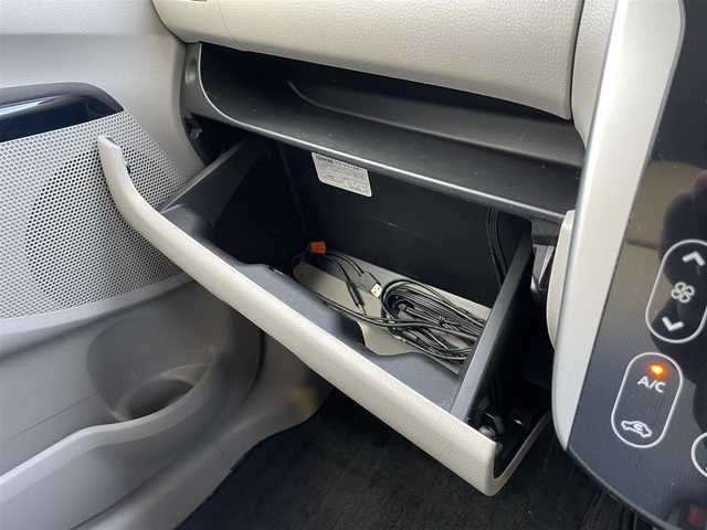 日産 デイズ X Vセレ +SeftyⅡ 埼玉県 2015(平27)年 3.8万km プレミアムパープルP ・純正ディーラーナビ/・バックカメラ（ルームミラー表示）/・アラウンドビューモニター（ルーミラー表示）/・衝突軽減ブレーキ/・純正フロアマット/・取説/・保証書