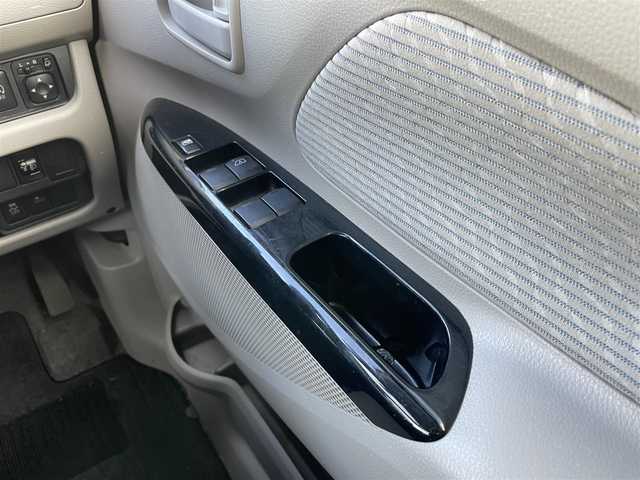 日産 デイズ X Vセレ +SeftyⅡ 埼玉県 2015(平27)年 3.8万km プレミアムパープルP ・純正ディーラーナビ/・バックカメラ（ルームミラー表示）/・アラウンドビューモニター（ルーミラー表示）/・衝突軽減ブレーキ/・純正フロアマット/・取説/・保証書