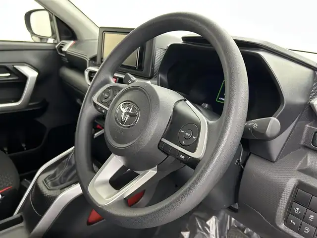 トヨタ ライズ G 埼玉県 2021(令3)年 1.8万km ブラックマイカメタリック 純正ナビ　バックカメラ　フルセグＴＶ　ＥＴＣ　衝突軽減　Ｂｌｕｅｔｏｏｔｈ　ＣＤ　ＤＶＤ　禁煙車　オートハイビーム　ＬＥＤヘッドライト　ＵＳＢ　スマートキー　アイドリングストップ　ＭＴモード付ＡＴ