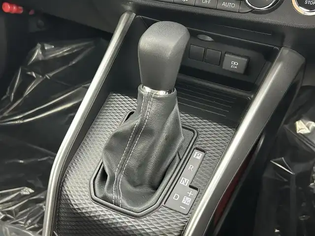 トヨタ ライズ G 埼玉県 2021(令3)年 1.8万km ブラックマイカメタリック 純正ナビ　バックカメラ　フルセグＴＶ　ＥＴＣ　衝突軽減　Ｂｌｕｅｔｏｏｔｈ　ＣＤ　ＤＶＤ　禁煙車　オートハイビーム　ＬＥＤヘッドライト　ＵＳＢ　スマートキー　アイドリングストップ　ＭＴモード付ＡＴ