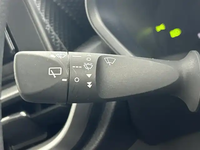 トヨタ ライズ G 埼玉県 2021(令3)年 1.8万km ブラックマイカメタリック 純正ナビ　バックカメラ　フルセグＴＶ　ＥＴＣ　衝突軽減　Ｂｌｕｅｔｏｏｔｈ　ＣＤ　ＤＶＤ　禁煙車　オートハイビーム　ＬＥＤヘッドライト　ＵＳＢ　スマートキー　アイドリングストップ　ＭＴモード付ＡＴ