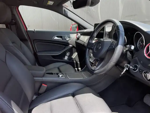 メルセデス・ベンツ ＧＬＡ２２０ 4マチック 長野県 2020(令2)年 2.7万km ジュピターレッド プレミアムパッケージ /パノラミックSR /harman/kardonサウンド /黒革シート /PWシート /シートヒーター /レーダーセーフティパッケージ /純正ナビ バックカメラ /TV /CarPlay対応 /bluetooth /LEDヘッドライト /パワーバックドア /ETC