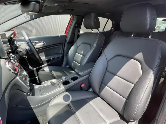 メルセデス・ベンツ ＧＬＡ２２０ 4マチック 長野県 2020(令2)年 2.7万km ジュピターレッド プレミアムパッケージ /パノラミックSR /harman/kardonサウンド /黒革シート /PWシート /シートヒーター /レーダーセーフティパッケージ /純正ナビ バックカメラ /TV /CarPlay対応 /bluetooth /LEDヘッドライト /パワーバックドア /ETC