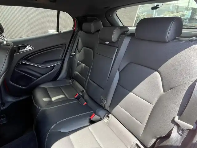 メルセデス・ベンツ ＧＬＡ２２０ 4マチック 長野県 2020(令2)年 2.7万km ジュピターレッド プレミアムパッケージ /パノラミックSR /harman/kardonサウンド /黒革シート /PWシート /シートヒーター /レーダーセーフティパッケージ /純正ナビ バックカメラ /TV /CarPlay対応 /bluetooth /LEDヘッドライト /パワーバックドア /ETC