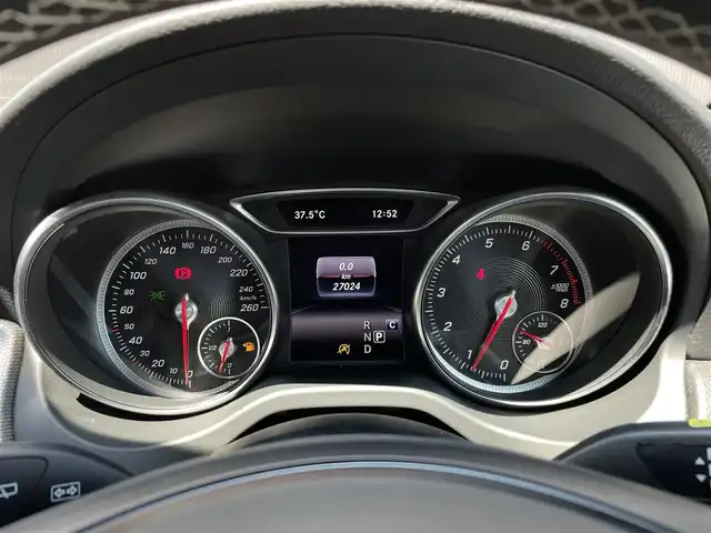メルセデス・ベンツ ＧＬＡ２２０ 4マチック 長野県 2020(令2)年 2.7万km ジュピターレッド プレミアムパッケージ /パノラミックSR /harman/kardonサウンド /黒革シート /PWシート /シートヒーター /レーダーセーフティパッケージ /純正ナビ バックカメラ /TV /CarPlay対応 /bluetooth /LEDヘッドライト /パワーバックドア /ETC