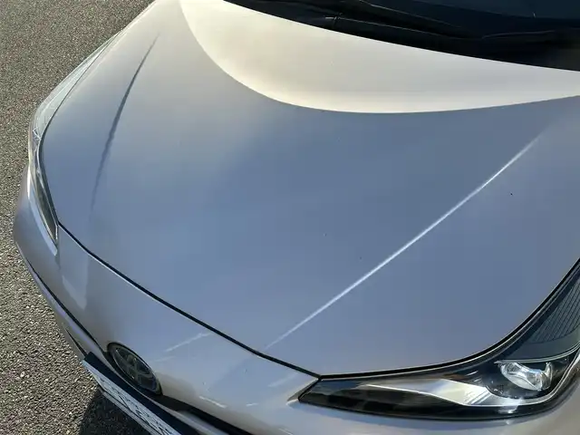 トヨタ プリウス A 山形県 2019(平31)年 1.9万km スティールブロンドM 純正SDナビ/フルセグTV/FM/AM/Bluetooth/レーダークルーズコントロール/横滑り防止装置/バックカメラ/パワーシート（D）/インテリジェントクリアランスソナー/衝突軽減ブレーキ/ヘッドアップディスプレイ/パーキングアシスト/純正マット/純正バイザー/スペアキー/ETC/アルミ付きスタッドレス車載/保証書/取扱説明書