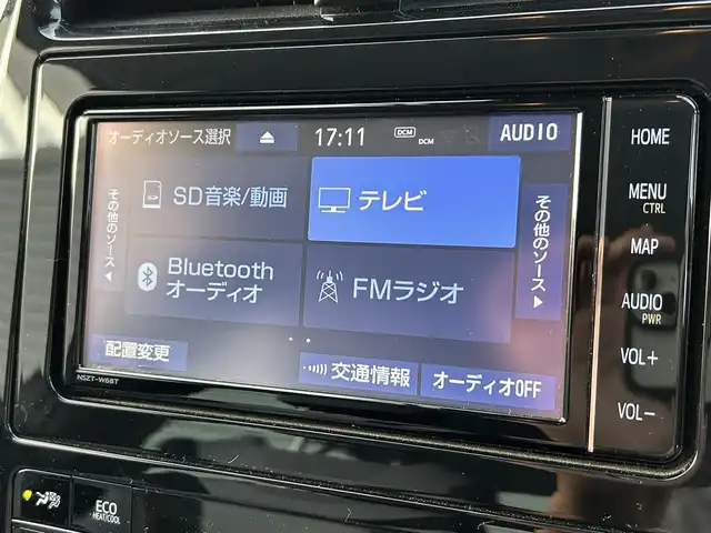 トヨタ プリウス A 山形県 2019(平31)年 1.9万km スティールブロンドM 純正SDナビ/フルセグTV/FM/AM/Bluetooth/レーダークルーズコントロール/横滑り防止装置/バックカメラ/パワーシート（D）/インテリジェントクリアランスソナー/衝突軽減ブレーキ/ヘッドアップディスプレイ/パーキングアシスト/純正マット/純正バイザー/スペアキー/ETC/アルミ付きスタッドレス車載/保証書/取扱説明書