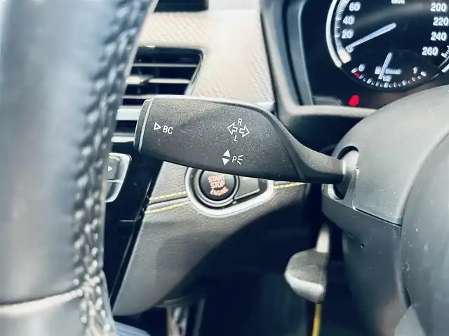 ＢＭＷ ＢＭＷ Ｘ２ xDrive 20d MスポーツX 大阪府 2021(令3)年 4.6万km 白 インテリジェントセーフティ/ACC/ハーフレザー/パワーシート/Dシートメモリ/シートヒーター/純正ナビ/バックカメラ/純正19インチAW/LEDヘッドライト/電動リアゲート/クリアランスソナー/パドルシフト/ETC/ドラレコ