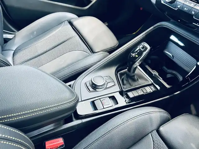 ＢＭＷ ＢＭＷ Ｘ２ xDrive 20d MスポーツX 大阪府 2021(令3)年 4.6万km 白 インテリジェントセーフティ/ACC/ハーフレザー/パワーシート/Dシートメモリ/シートヒーター/純正ナビ/バックカメラ/純正19インチAW/LEDヘッドライト/電動リアゲート/クリアランスソナー/パドルシフト/ETC/ドラレコ