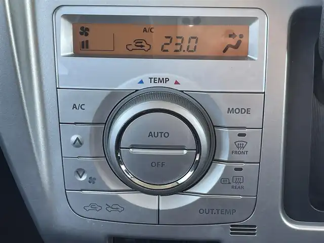 スズキ ハスラー G 熊本県 2014(平26)年 10.4万km フェニックスレッドパール/ブルーイッシュブラックパール レーダーブレーキサポート/プッシュスタート/社外ナビ/ETC/ドライブレコーダー/右前席シートヒーター/横滑り防止装置/純正フロアマット/純正ドアバイザー/新車保証書/取扱説明書/スマートスペアキー×1本