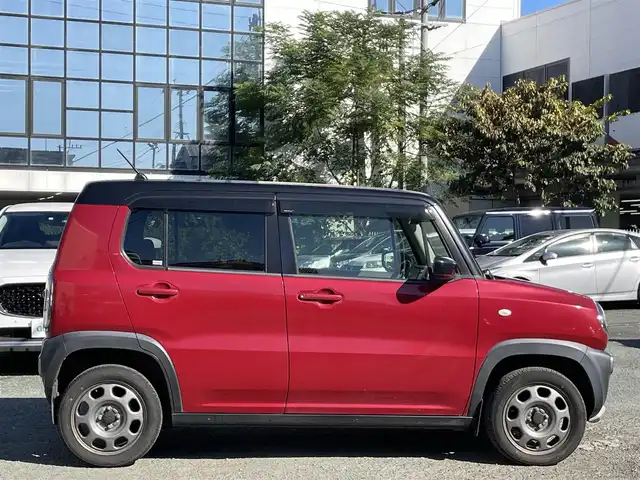 スズキ ハスラー G 熊本県 2014(平26)年 10.4万km フェニックスレッドパール/ブルーイッシュブラックパール レーダーブレーキサポート/プッシュスタート/社外ナビ/ETC/ドライブレコーダー/右前席シートヒーター/横滑り防止装置/純正フロアマット/純正ドアバイザー/新車保証書/取扱説明書/スマートスペアキー×1本