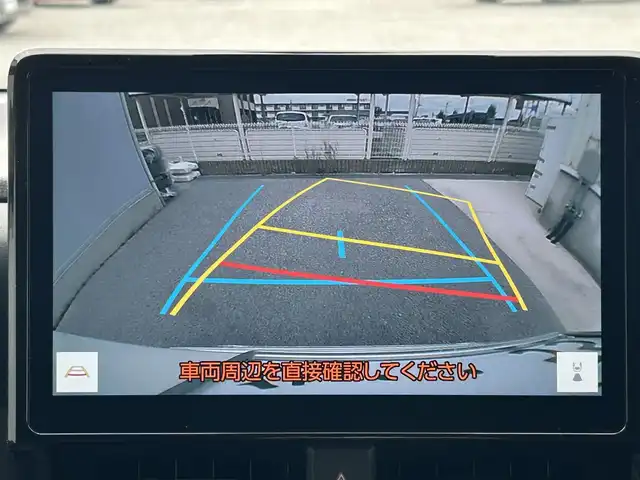 トヨタ ヴォクシー ハイブリッド S－Z 滋賀県 2022(令4)年 2万km ホワイトパールクリスタルシャイン モデリスタエアロ/12.3インチ有機ELフリップダウンモニター/10.5インチディスプレイオーディオ/（FM/AM/CD/DVD/フルセグ/Bluetooth/HDMI）/快適利便パッケージHigh/・ハンズフリーデュアルパワースライドドア/・パワーバックドア/・ステアリングヒーター/・後席シートヒーター/・ナノイーX/ETC2.0/前後ドライブレコーダー/バックカメラ/ＴｏｙｏｔａＳａｆｅｔｙＳｅｎｓｅ/・プリクラッシュブレーキアシスト	/・ブラインドスポットモニター（ＢＳＭ）/・安心降車アシスト（ドアオープン制御付）（ＳＥＡ）/・パーキングサポートブレーキ（後方接近車両）/・パーキングサポートブレーキ（後方歩行者）/・レーンキープアシスト	/・レーダークルーズコントロール/・標識検知機能/オットマン/運転席・助手席シートヒーター/キャプテンシートシートヒーター/電動格納ミラー/電子パーキング/ブレーキホールド/革巻きステアリング/ステアリングスイッチ/オートライト/LEDヘッドライト/オートマチックハイビーム/プッシュスタート/スマートキー/純正フロアマット