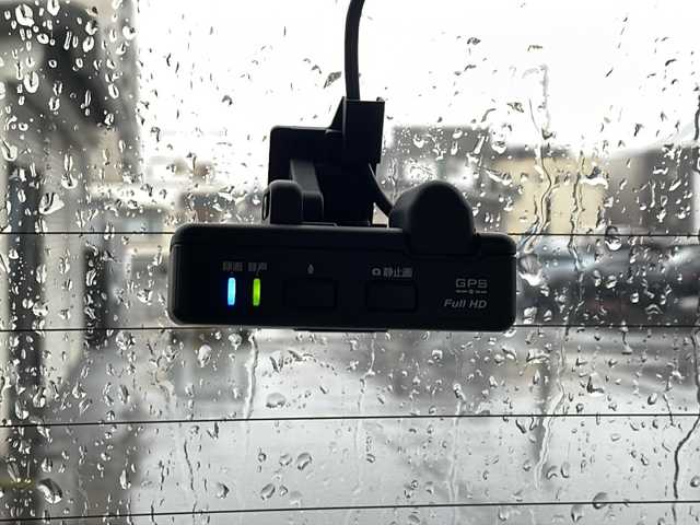 ホンダ Ｎ ＢＯＸ G EX ホンダセンシング 道北・旭川 2018(平30)年 1.7万km プレミアムアイボリーパールⅡ /4WD//禁煙車//純正ナビ/BT/SD/USB/CD/DVD/フルセグ//片側パワースライドドア//全席シートヒーター//ステアリングスイッチ//オートエアコン//ETC//ドライブレコーダー//バックカメラ//ホンダセンシング//CMBS//誤発進抑制機能//後方誤発進抑制機能//ACC//LKAS//路外逸脱抑制機能//先行車発進お知らせ機能//ドアバイザー//オートライト//LEDヘッドライト//サンシェード//保証書//取説