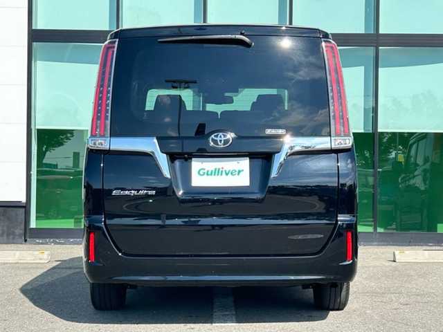 トヨタ エスクァイア Gi プレミアムパッケージ 大阪府 2018(平30)年 4.4万km ブラック ワンオーナー/純正10インチナビ/フルセグTV/Bluetooth/CD/DVD/SD/TVキャンセラー/バックカメラ/ビルトインETC/12インチフリップダウンモニター/トヨタセーフティセンス/クルーズコントロール/両側パワースライドドア/コンビハンドル/ステアリングスイッチ/ステアリングヒーター/ハーフレザーシート/前席シートヒーター/LEDヘッドライト/フォグランプ/オートライト/オートハイビーム/純正15インチAW/ドアバイザー/プッシュスタート/スマートキー/スペアキー