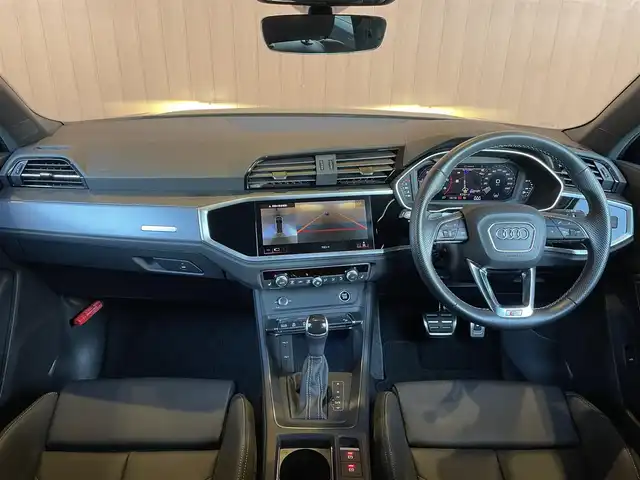 アウディ Ｑ３ 35TDIクワトロ Sライン 愛知県 2022(令4)年 1.6万km デイトナグレーパールエフェクト ラグジュアリーパッケージ/コンビニエンス＆アシスタンスパッケージ/黒革シート/シートヒーター/アダプティブクルーズコントロール/サイドアシスト/レーンアシスト/オートマチックテールゲート/ブラックスタイリングパッケージ/360カメラ