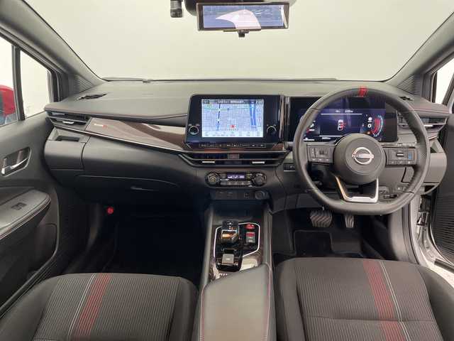 日産 オーラ ニスモ 愛知県 2022(令4)年 2.7万km シルバー プロパイロット/純正9型ディスプレイオーディオナビ/ニスモ専用シート/ニスモエアロ/SOSコール/全方位カメラ/クルーズコントロール/シートヒーター/バックカメラ/コーナーセンサー/純正アルミホイール/ETC2.0/ブラインドスポットモニター/ステアリングヒーター/LEDヘッドライト/インテリジェントミラー/オートマチックハイビーム/ドライブレコーダー/ワイヤレス充電機/衝突軽減システム/フルセグ/Bluetooth/ステアリングスイッチ/スマートキー/プッシュスタート