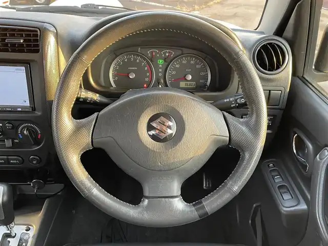 スズキ ジムニー クロスアドベンチャー XC 道南・函館 2010(平22)年 9.7万km パールホワイト /社外ナビ//フルセグTV//シートヒーター//ドライブレコーダー//電格ミラー//サイドバイザー//ETC//純正フロアマット//スペアキー//新車時保証書//取扱説明書