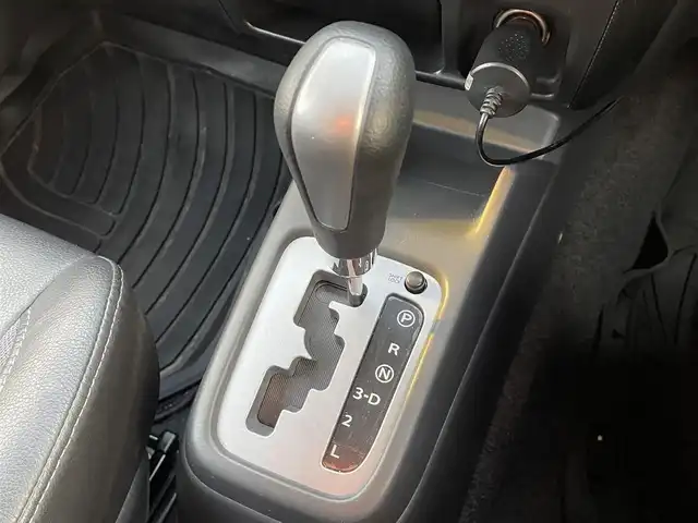 スズキ ジムニー クロスアドベンチャー XC 道南・函館 2010(平22)年 9.7万km パールホワイト /社外ナビ//フルセグTV//シートヒーター//ドライブレコーダー//電格ミラー//サイドバイザー//ETC//純正フロアマット//スペアキー//新車時保証書//取扱説明書