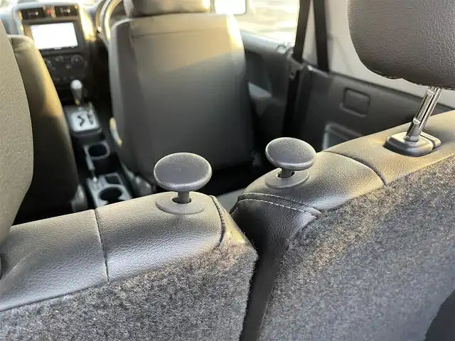 スズキ ジムニー クロスアドベンチャー XC 道南・函館 2010(平22)年 9.7万km パールホワイト /社外ナビ//フルセグTV//シートヒーター//ドライブレコーダー//電格ミラー//サイドバイザー//ETC//純正フロアマット//スペアキー//新車時保証書//取扱説明書