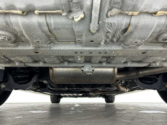 ホンダ ステップワゴン スパーダ ホンダセンシング 三重県 2017(平29)年 8万km プラチナホワイトパール /禁煙車//純正メーカーオプションナビ//全方位カメラ//オートAC//HDMI接続//革巻きステアリング//ステアリングスイッチ//MTモード付AT//パドルシフト//レーダークルーズコントロール//ホンダセンシング//衝突軽減ブレーキ//レーンキープアシスト//純正ビルトインETC//社外前方ドライブレコーダー//サイドカーテンエアバッグ//純正フリップダウンモニター//両側パワースライドドア//LED//オートライト//フォグ