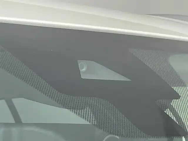 日産 キックス X FOUR 道央・札幌 2025(令7)年 0.9万km ブリリアントホワイトパール ・４WD/・純正メモリナビ/・CD/DVD/BT/フルセグ/SD/・アラウンドビューモニター/・前後ドライブレコーダー/・デジタルインナーミラー/・ETC/・ハーフレザーシート/・プロパイロット/・衝突軽減ブレーキ/・横滑り防止装置/・アダプティブクルーズコントロール/・レーンキープアシスト/・前後コーナーセンサー/・ハンドル支援機能/・ふらつき警報機能/・LEDヘッドライト/・フォグ/・オートマチックハイビーム/・ヘッドランプレベライザー/・ステアリングスイッチ/・オートホールドブレーキ/・保証書・取扱説明書/・スペアキー