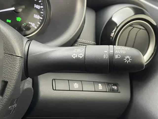 日産 キックス X FOUR 道央・札幌 2025(令7)年 0.9万km ブリリアントホワイトパール ・４WD/・純正メモリナビ/・CD/DVD/BT/フルセグ/SD/・アラウンドビューモニター/・前後ドライブレコーダー/・デジタルインナーミラー/・ETC/・ハーフレザーシート/・プロパイロット/・衝突軽減ブレーキ/・横滑り防止装置/・アダプティブクルーズコントロール/・レーンキープアシスト/・前後コーナーセンサー/・ハンドル支援機能/・ふらつき警報機能/・LEDヘッドライト/・フォグ/・オートマチックハイビーム/・ヘッドランプレベライザー/・ステアリングスイッチ/・オートホールドブレーキ/・保証書・取扱説明書/・スペアキー