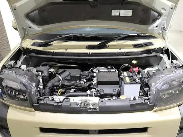 ダイハツ タフト X ターボ 静岡県 2023(令5)年 2万km サンドベージュメタリック 純正ディスプレイオーディオ/Apple Carplay/Android Auto/フルセグTV/ガラスルーフ/衝突軽減ブレーキ/オートハイビーム/純正ドラレコ/アイドリングストップ/パーキングアシスト/ETC/USB